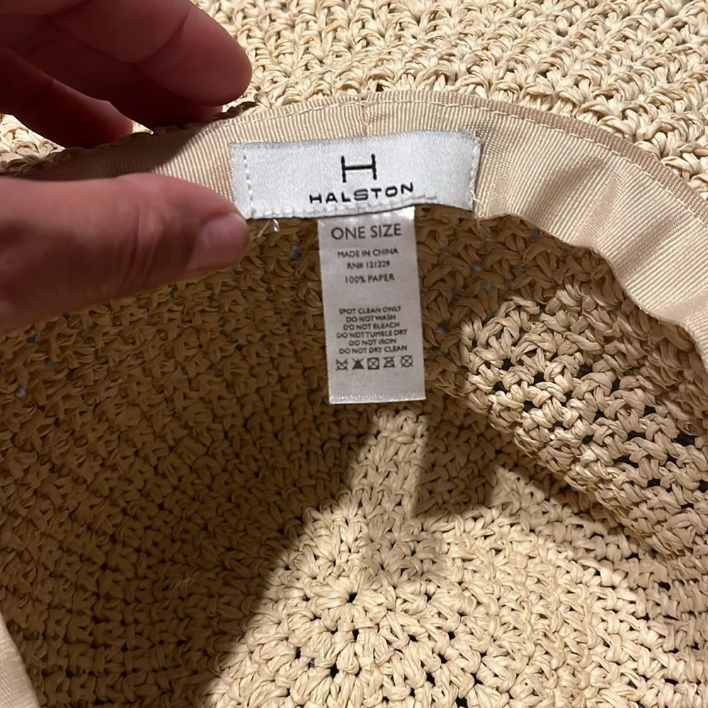 Like new H by Halston straw hat
